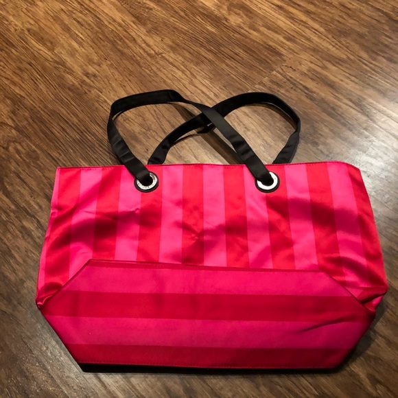 Victoria’s Secret tote - Picture 2 of 4